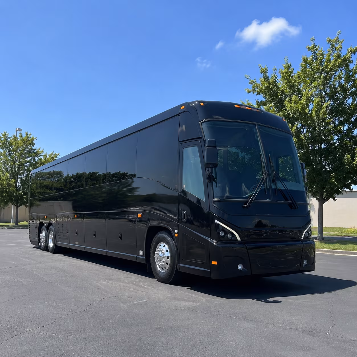 columbus employee shuttles from park ride lots to corporate campuses