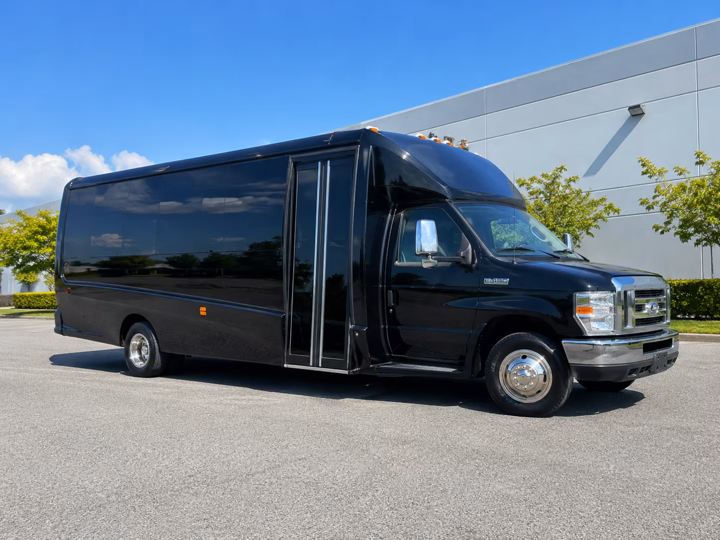 columbus night on town party bus rental