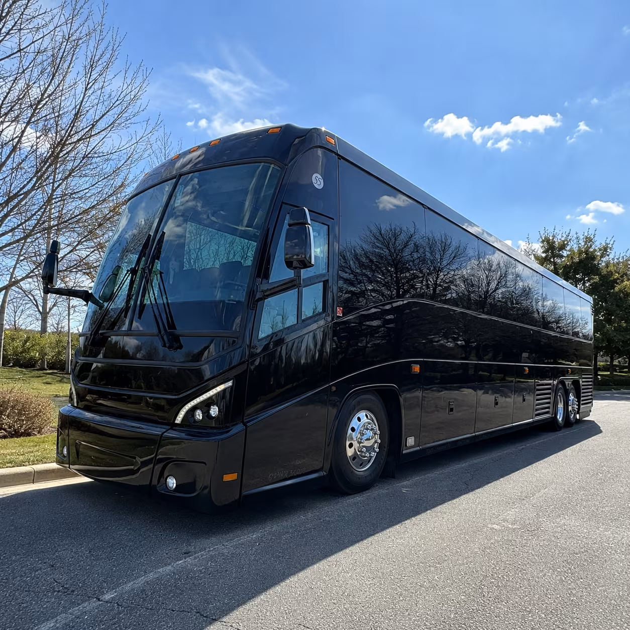columbuscharterbuscompany com is how columbus groups get to the airport without the headache
