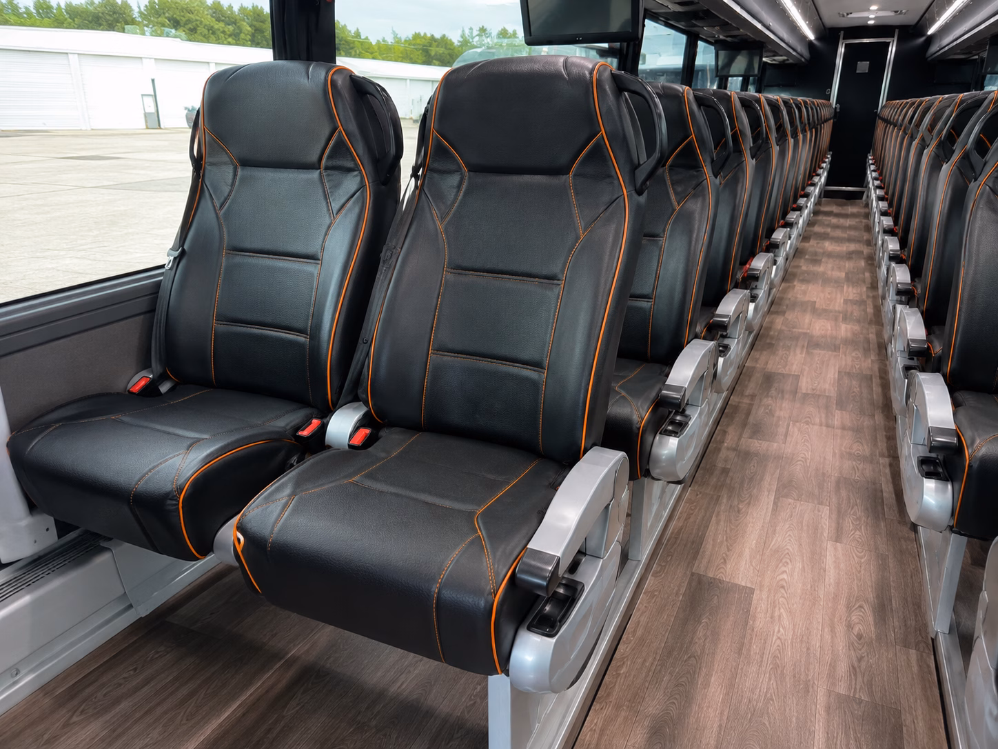 find prom buses that match your group s style in columbus